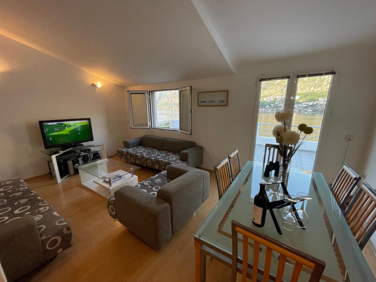 コトル House With Big Terrace And Beautiful Sea Viewヴィラ エクステリア 写真